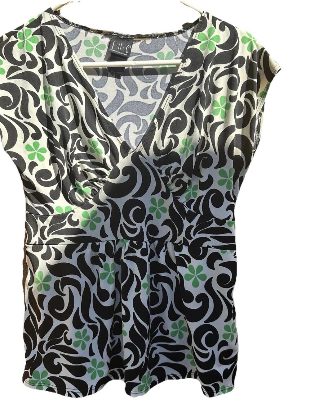 Y2K baby doll 2000’s Retro Swirl And Clover Print Jersey Knit  Sz M inc